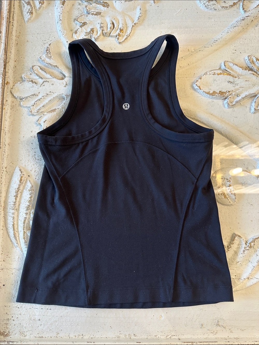 Lululemon Razor Back Tank- Sz 4 - Picture 2 of 3